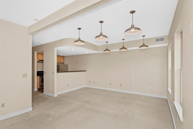 296 Meridian St 2, Boston, MA 02128