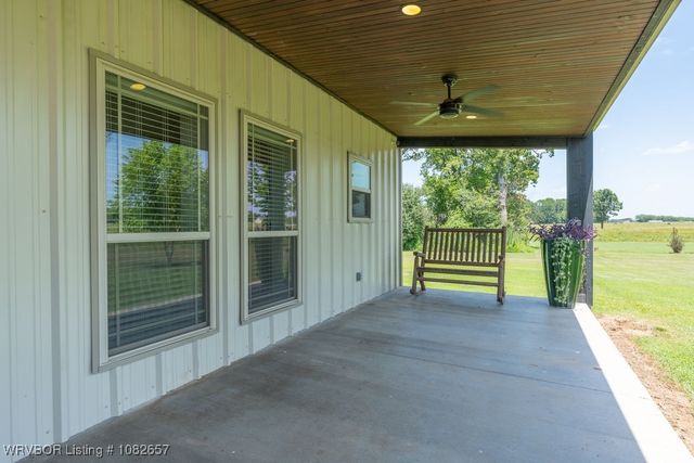450 Mays Branch Road, Van Buren, AR 72956
