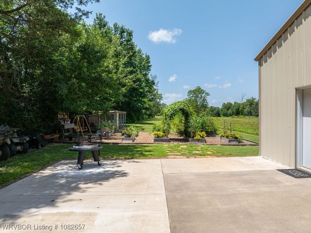 450 Mays Branch Road, Van Buren, AR 72956