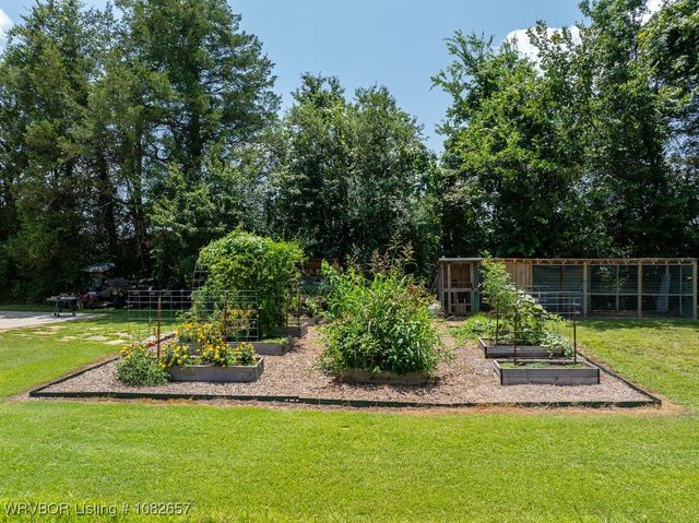 450 Mays Branch Road, Van Buren, AR 72956
