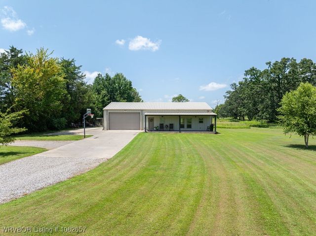 450 Mays Branch Road, Van Buren, AR 72956