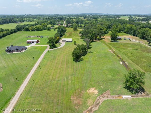 450 Mays Branch Road, Van Buren, AR 72956