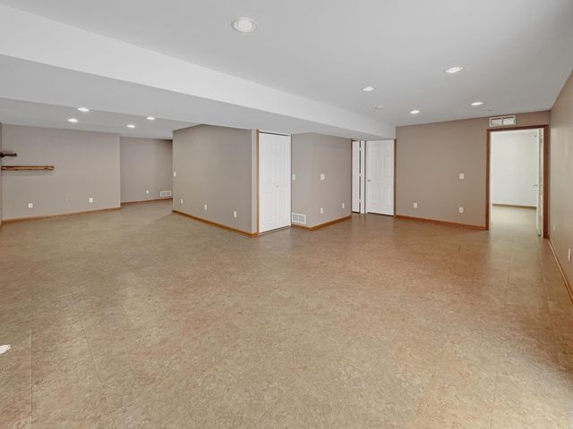 18165 67th Place N, Maple Grove, MN 55311