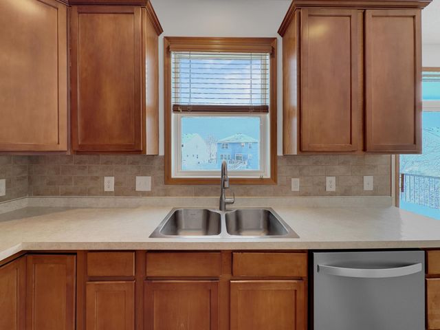 18165 67th Place N, Maple Grove, MN 55311