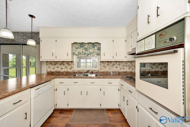 22724 Cairo Hollow Road, Athens, AL 35614
