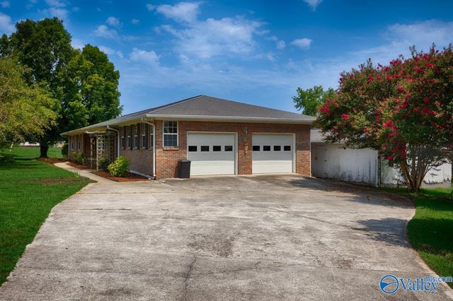22724 Cairo Hollow Road, Athens, AL 35614