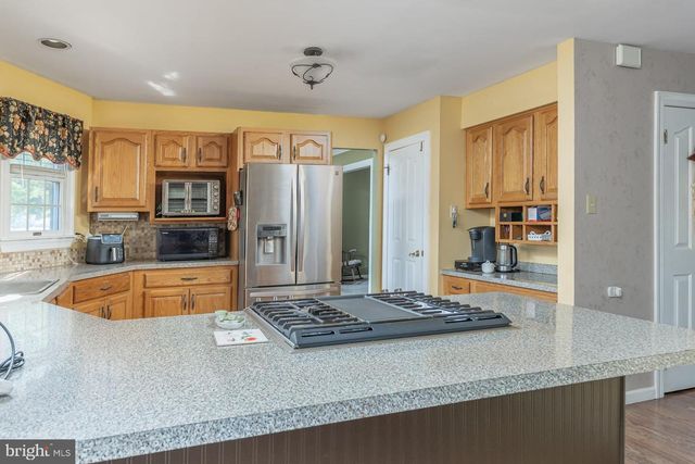 1209 ROLLING BROOK BLVD, West Deptford, NJ 08086