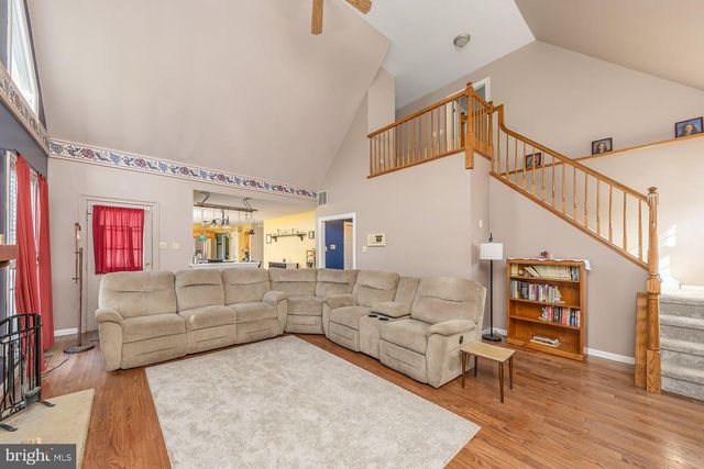 1209 ROLLING BROOK BLVD, West Deptford, NJ 08086