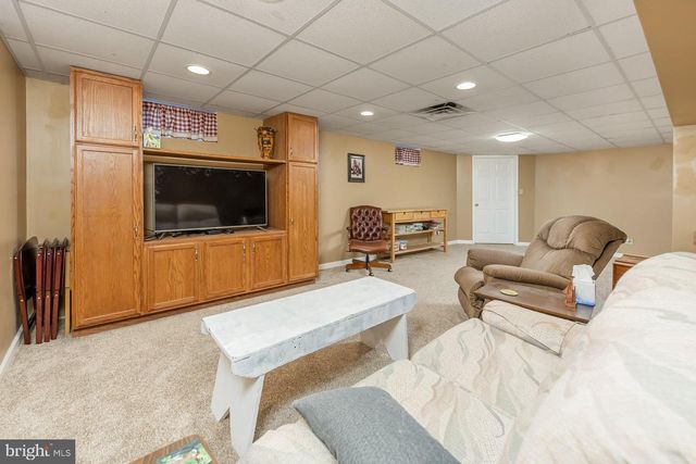 1209 ROLLING BROOK BLVD, West Deptford, NJ 08086