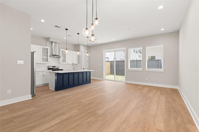 5925 Wheatley Lane, Houston, TX 77091