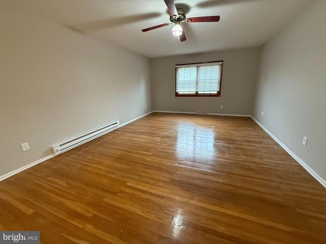 745 WINDSOR PL, Wallingford, PA 19086