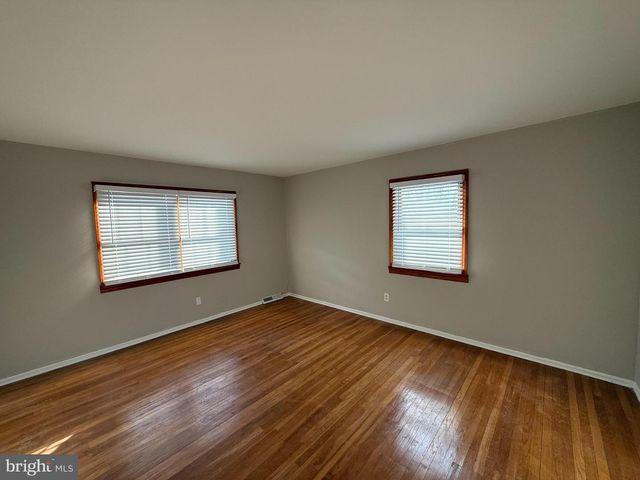 745 WINDSOR PL, Wallingford, PA 19086