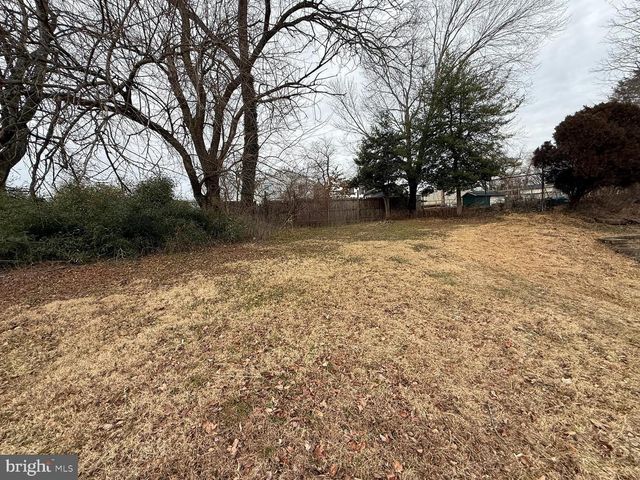 745 WINDSOR PL, Wallingford, PA 19086