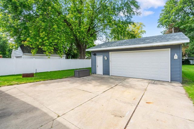 504 MONMOUTH STREET, Fond Du Lac, WI 54937