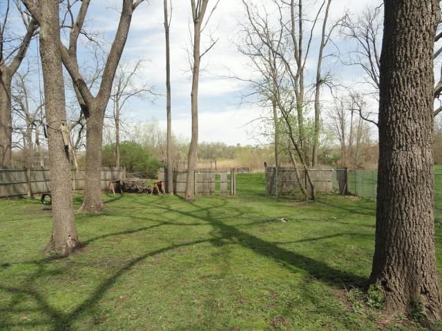 468 W Delavan Dr, Janesville, WI 53546