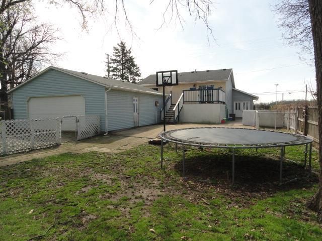 468 W Delavan Dr, Janesville, WI 53546