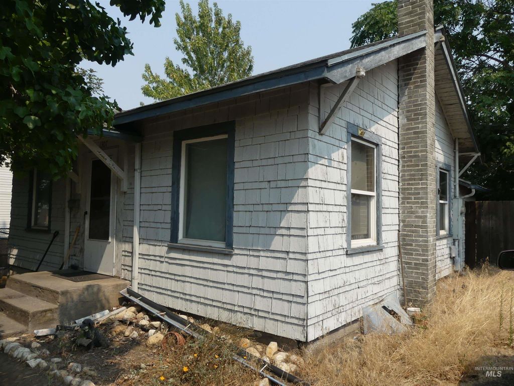 1307 17th St, Lewiston, ID 83501 photo 1