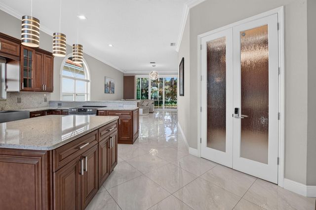 5351 Ventura Drive, Delray Beach, FL 33484