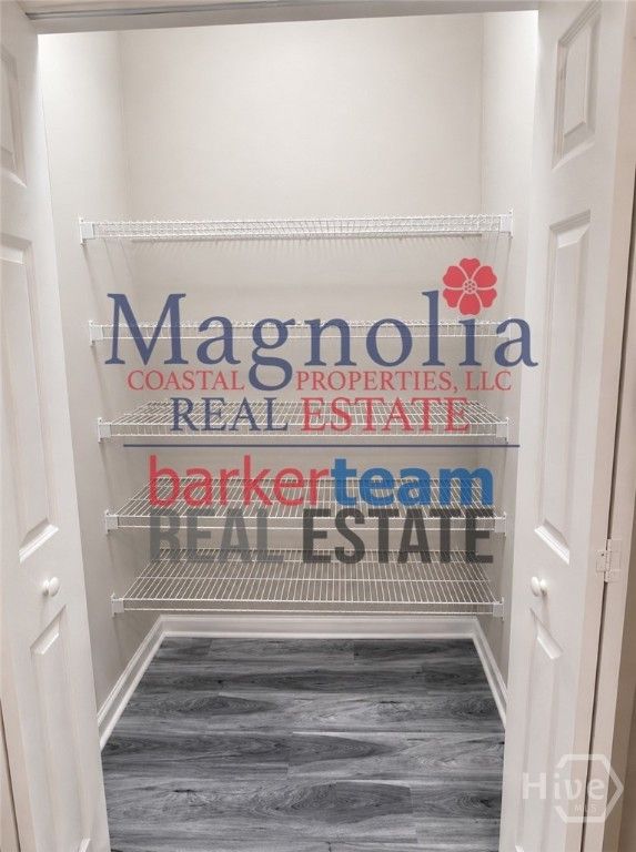 Image 12 of property listing at 65 Red Oak Drive, Richmond Hill, GA 31324
