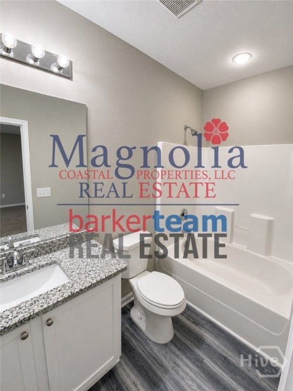 Image 7 of property listing at 65 Red Oak Drive, Richmond Hill, GA 31324