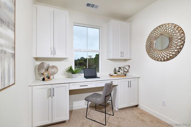 757 Michael Ct, Vista, CA 92081