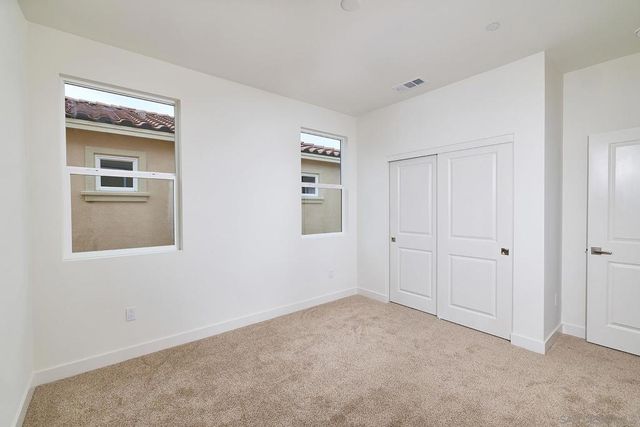 757 Michael Ct, Vista, CA 92081