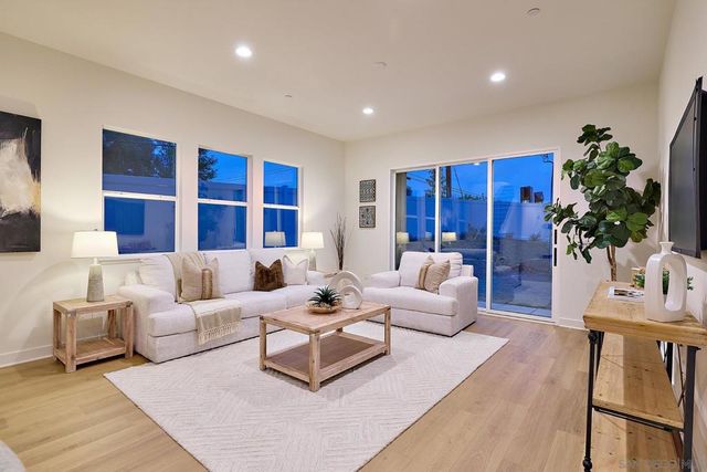 757 Michael Ct, Vista, CA 92081