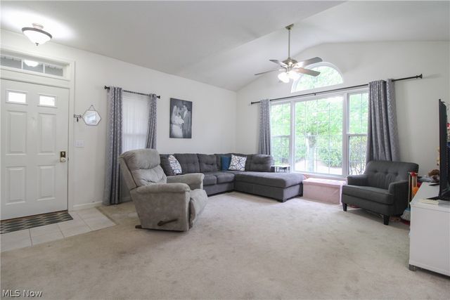 276 Wilcox Road, Austintown, OH 44515