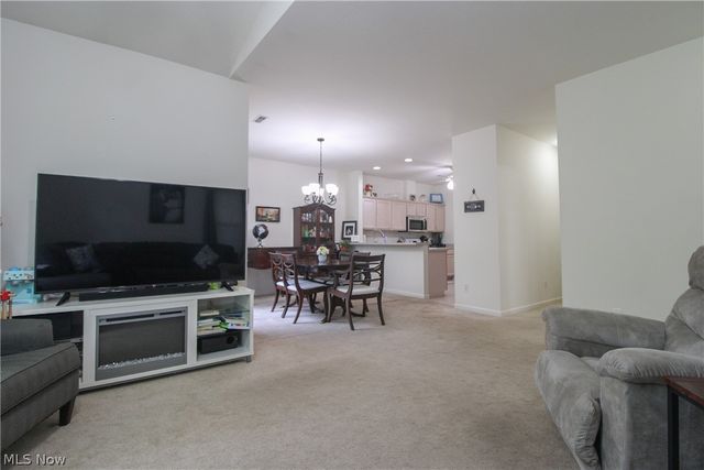 276 Wilcox Road, Austintown, OH 44515