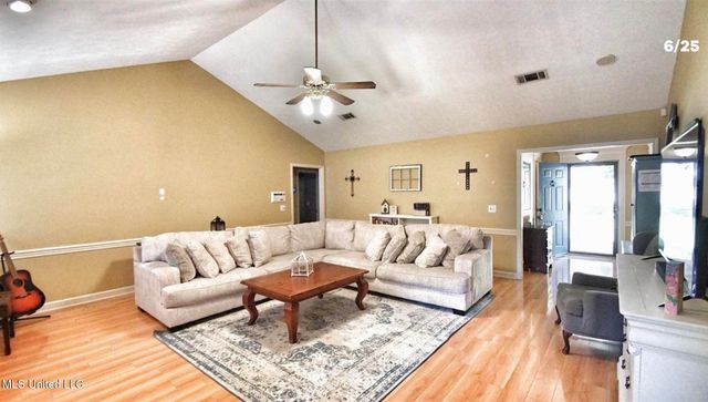 7067 Edgewater Drive, Ridgeland, MS 39157