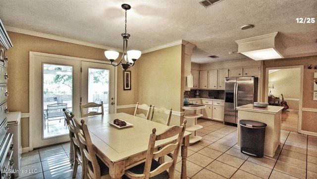 7067 Edgewater Drive, Ridgeland, MS 39157