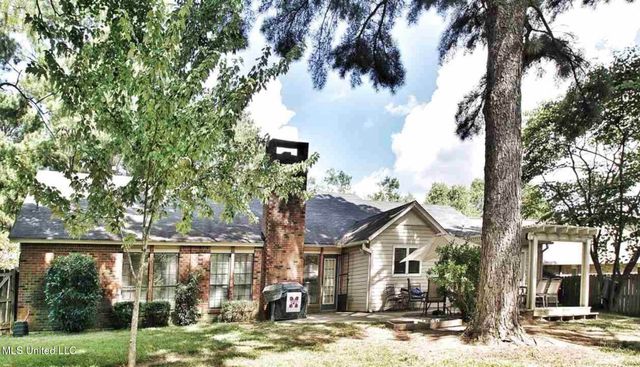 7067 Edgewater Drive, Ridgeland, MS 39157