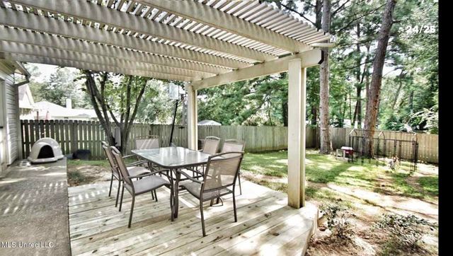 7067 Edgewater Drive, Ridgeland, MS 39157