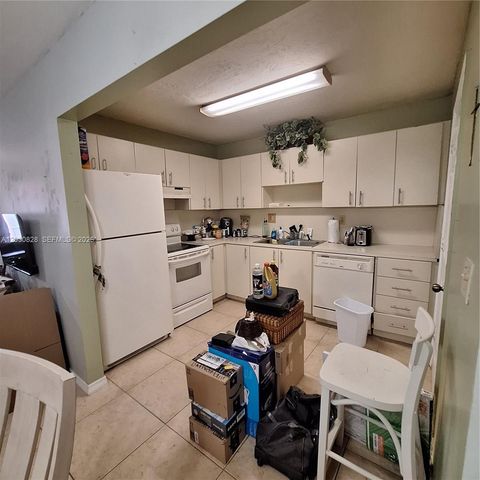 12850 SW 43rd Drive 258B, Miami, FL 33175