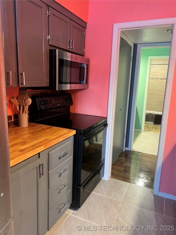 4750 E 68th Street 251, Tulsa, OK 74136