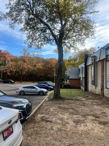 4750 E 68th Street 251, Tulsa, OK 74136