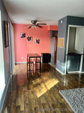 4750 E 68th Street 251, Tulsa, OK 74136