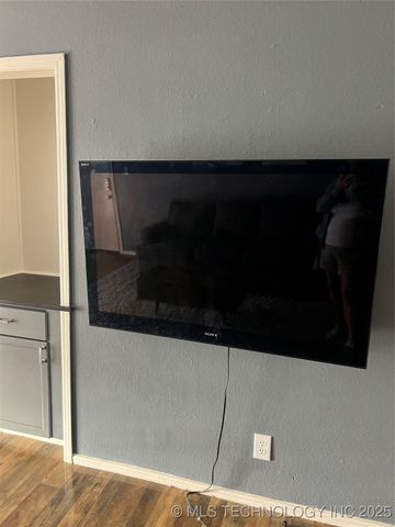 4750 E 68th Street 251, Tulsa, OK 74136