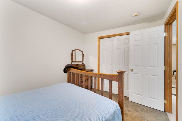 801 E Huron Dr, Spokane, WA 99208