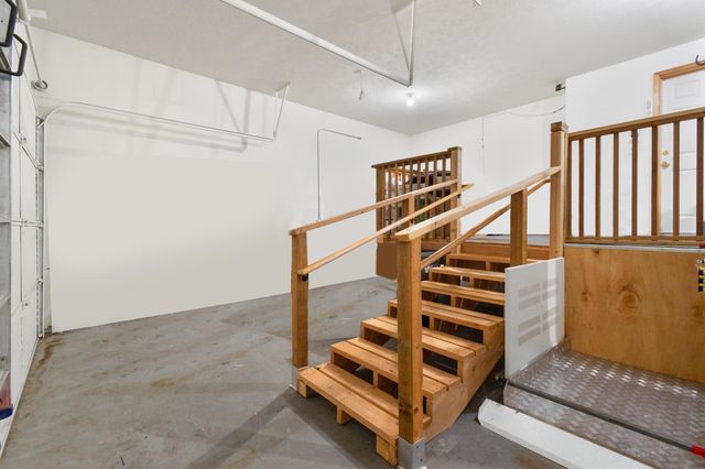 801 E Huron Dr, Spokane, WA 99208