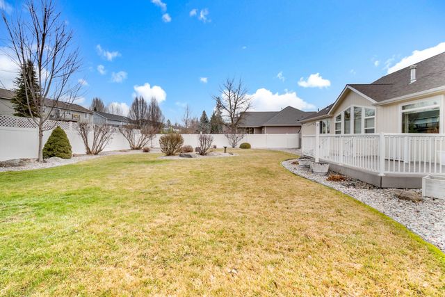 801 E Huron Dr, Spokane, WA 99208