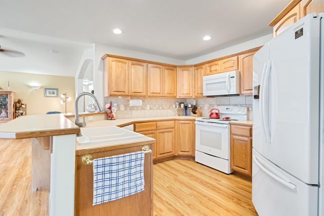 801 E Huron Dr, Spokane, WA 99208