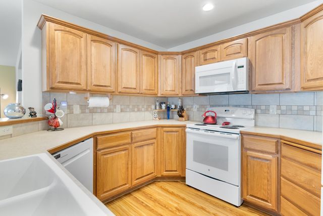 801 E Huron Dr, Spokane, WA 99208