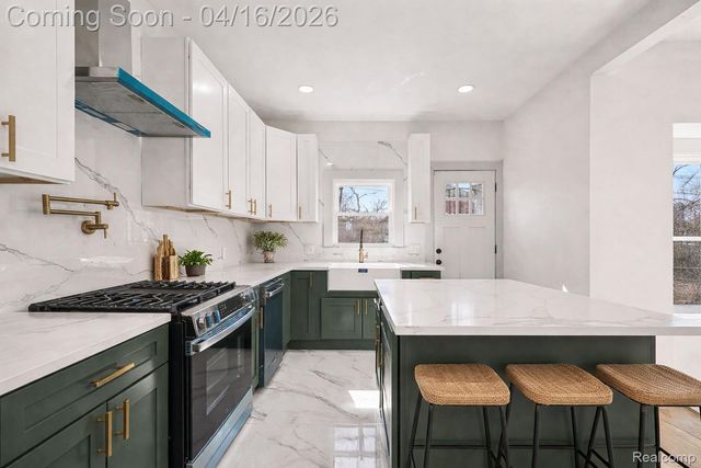 3493 Baldwin Street, Detroit, MI 48214