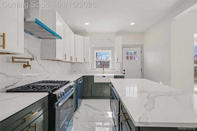 3493 Baldwin Street, Detroit, MI 48214