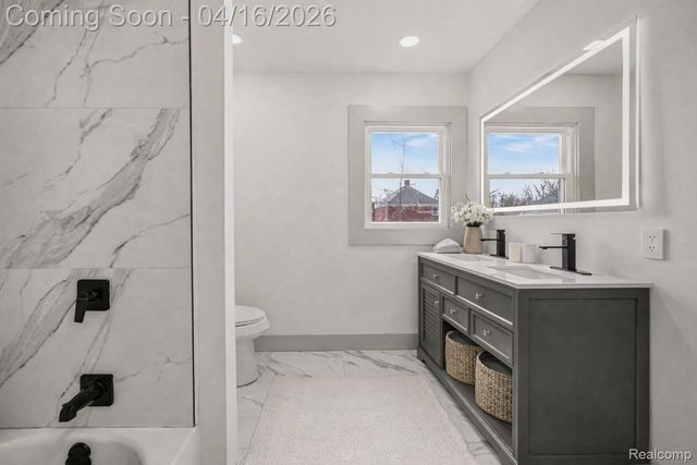 3493 Baldwin Street, Detroit, MI 48214