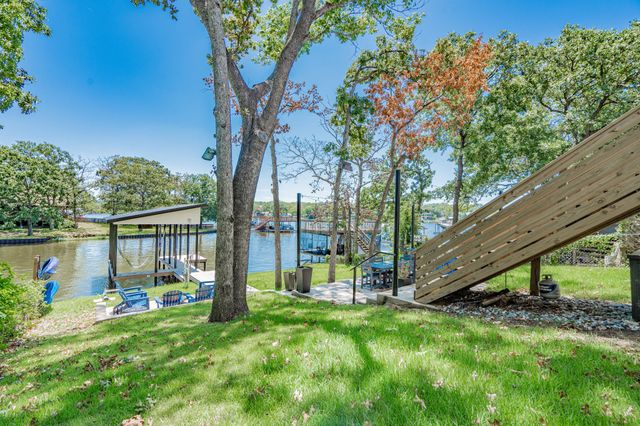 202 Sunray Street, Mabank, TX 75156