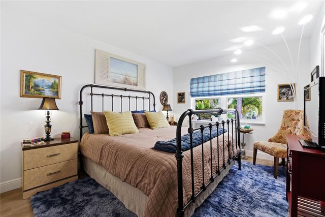 700 Bayshore Drive 4, Fort Lauderdale, FL 33304