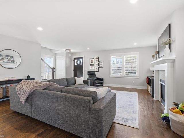 823 Baldwin Avenue, Royal Oak, MI 48067