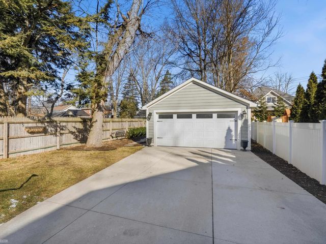 823 Baldwin Avenue, Royal Oak, MI 48067